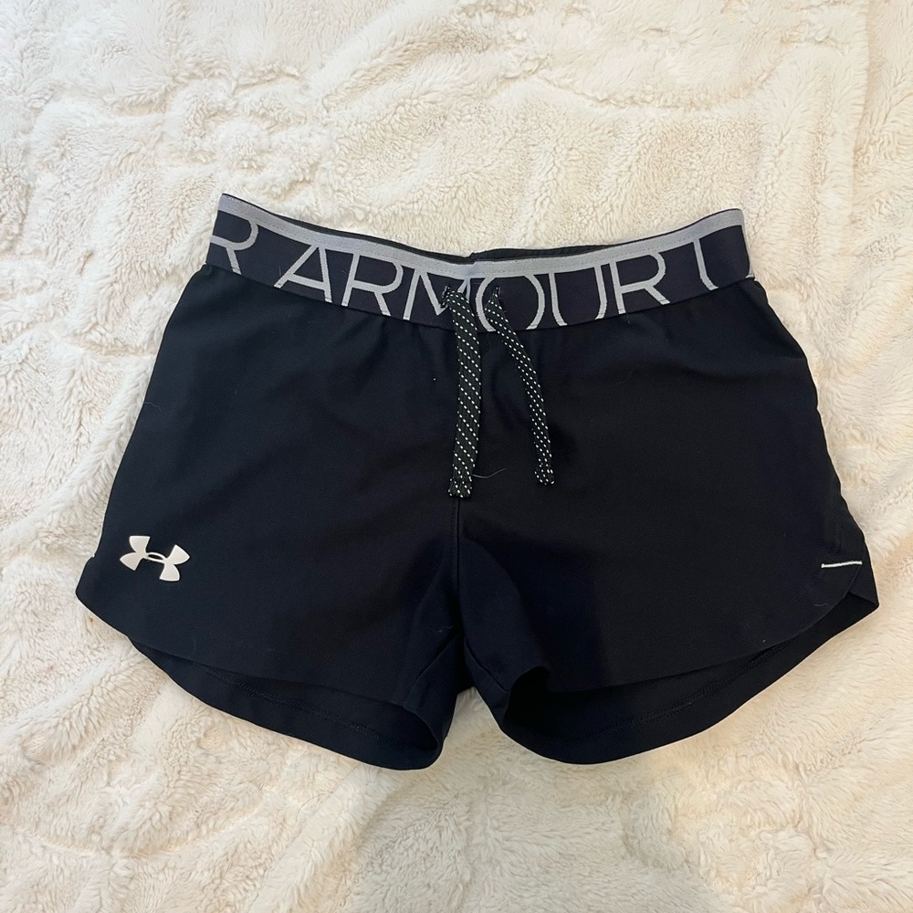 Under Armour kids Black Shorts